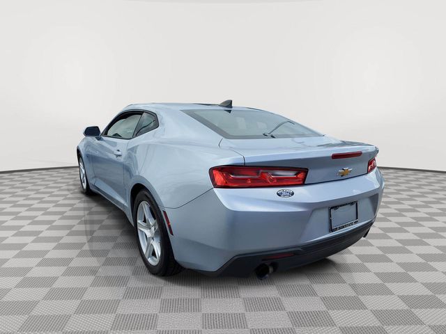 2017 Chevrolet Camaro 1LT photo 2