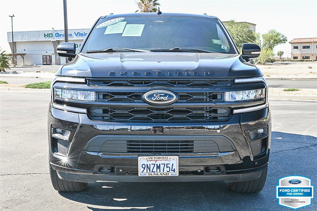 2024 Ford Expedition MAX Limited photo 2