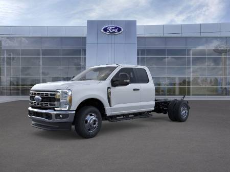 2025 Ford Super Duty F-350 DRW XL
