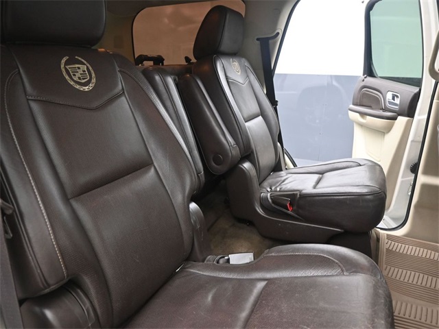 2012 Cadillac Escalade Platinum photo 22