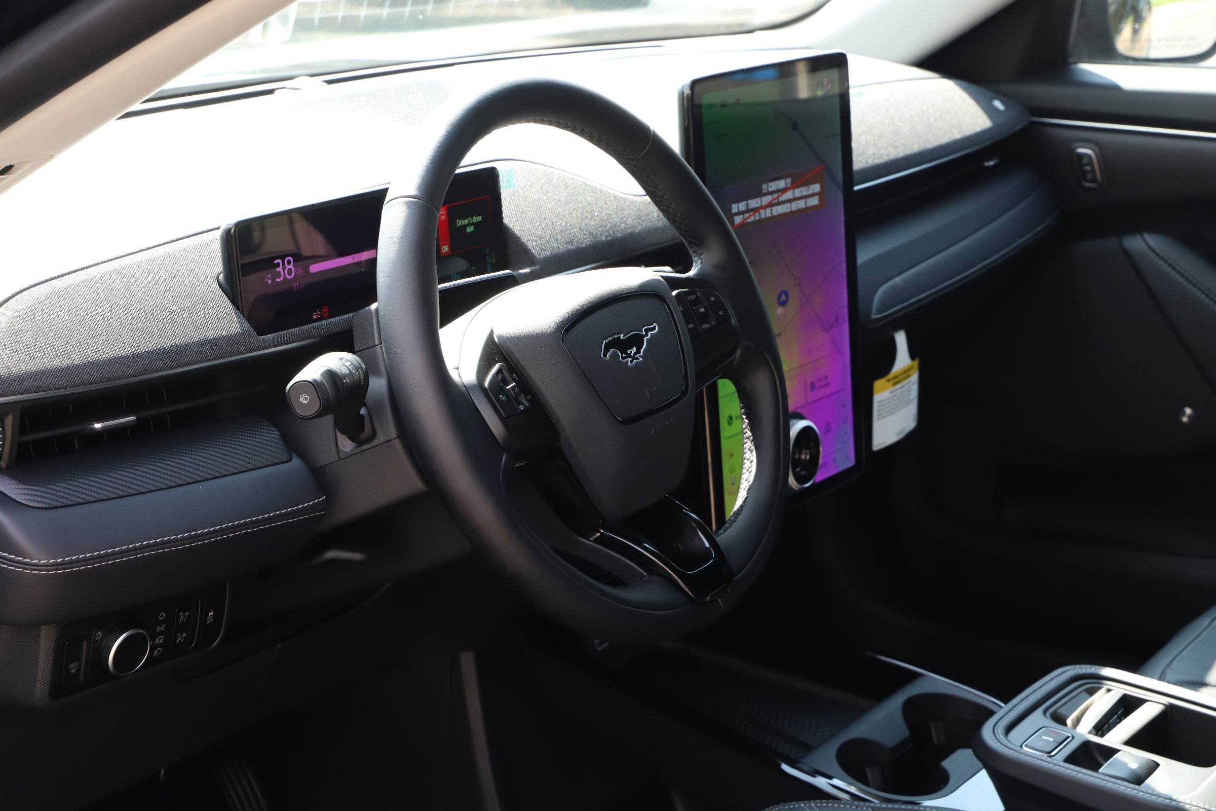 2025 Ford Mustang Mach-E Premium photo 11