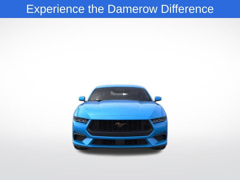 2025 Ford Mustang photo 3