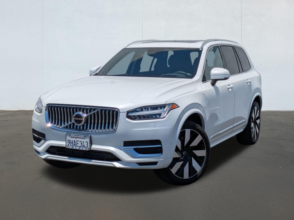 2023 Volvo XC90 Recharge Plug-In Hybrid T8 Ultimate Bright Theme 7-Seater