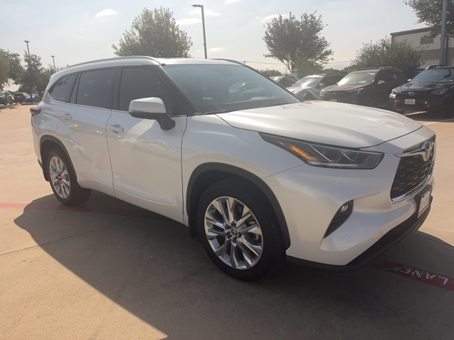 Used 2022 Toyota Highlander Limited
