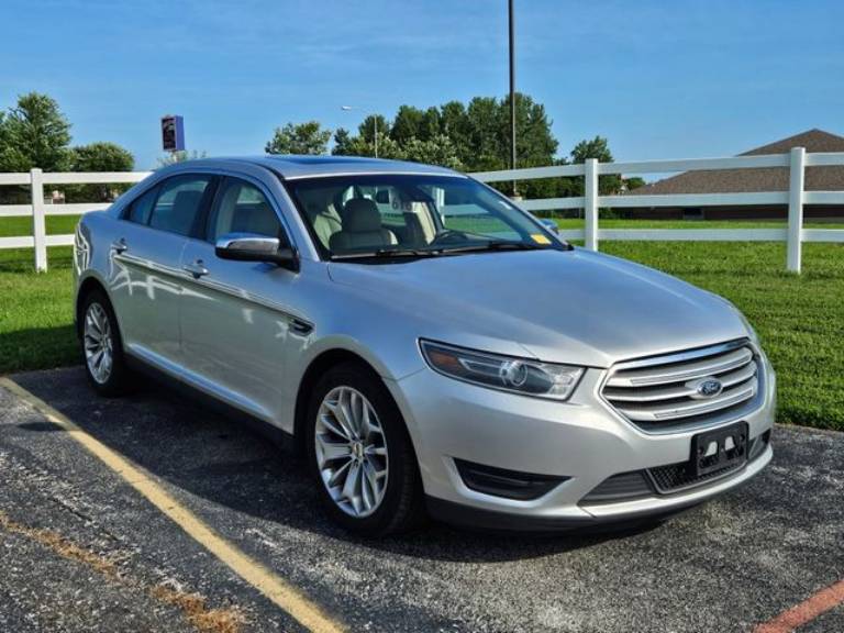 2018 Ford Taurus Limited