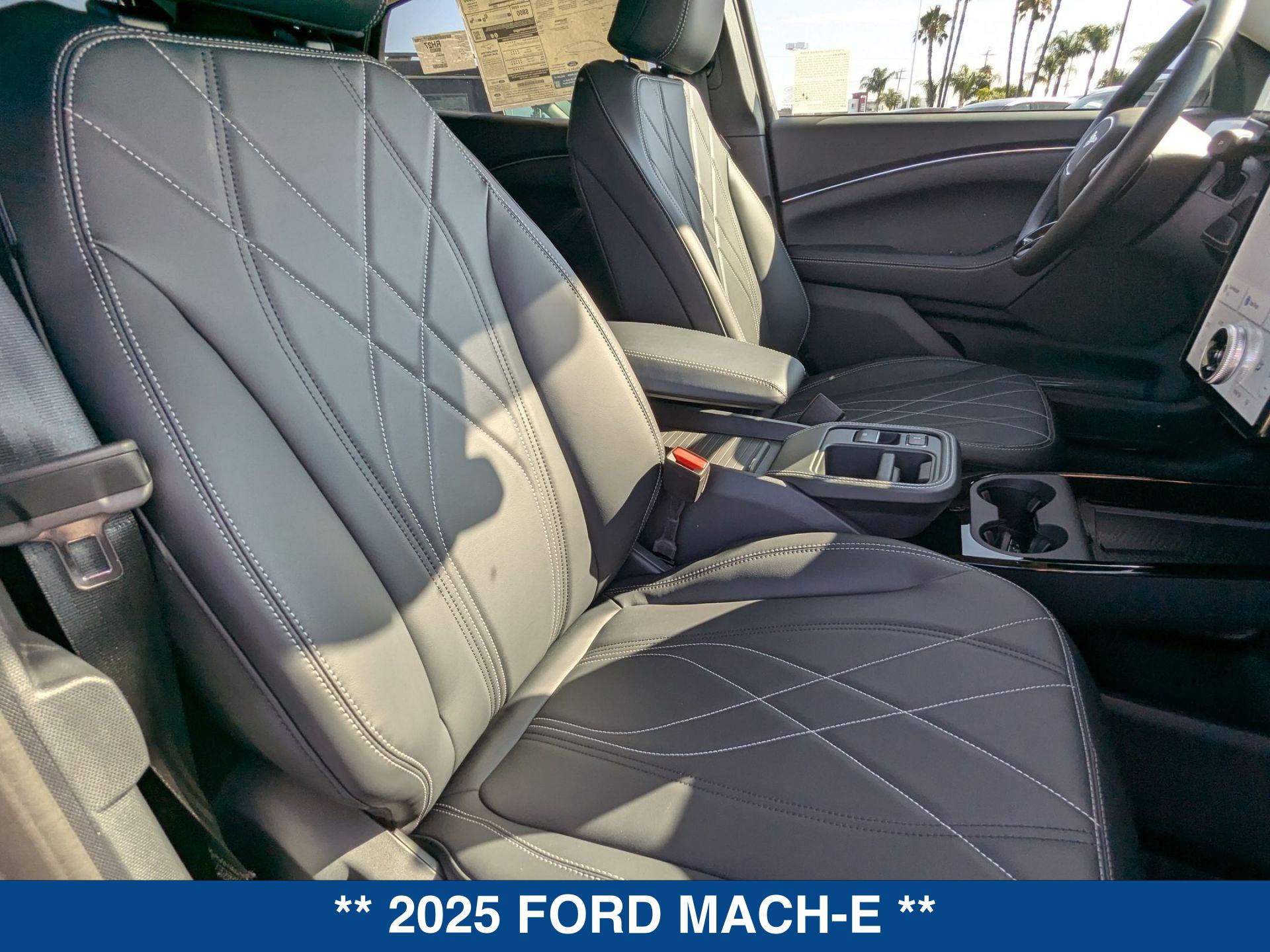 2025 Ford Mustang Mach-E Select photo 21