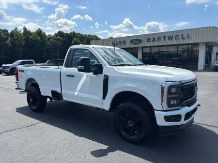 2025 Ford Super Duty F-350 SRW XL