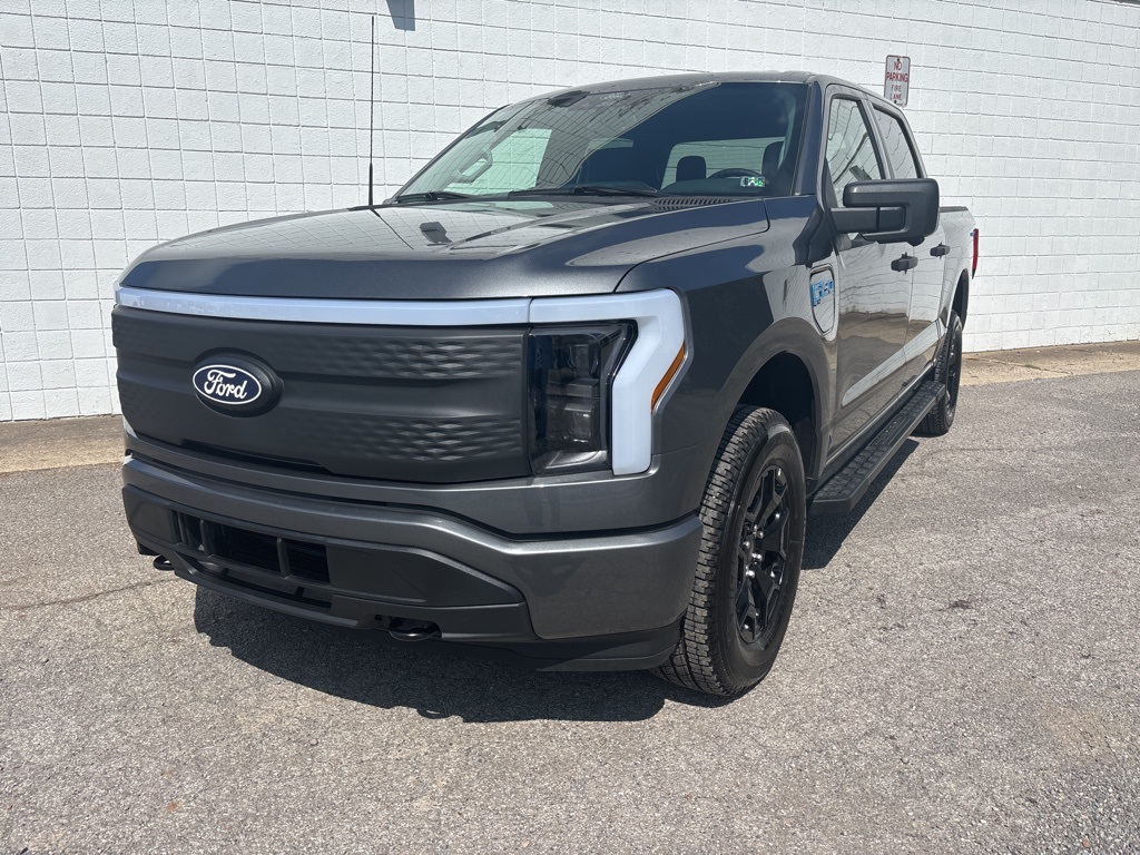 New 2025 Ford F-150 Lightning XLT