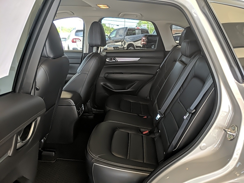 2025 Mazda CX-5 2.5 Premium Plus photo 7