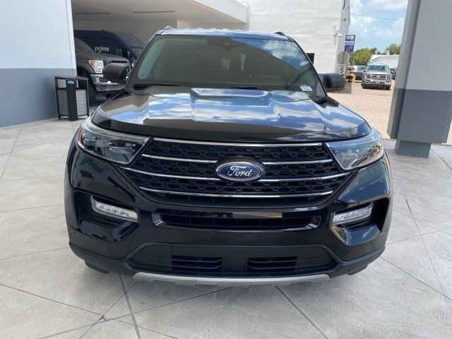 2022 Ford Explorer XLT photo 3