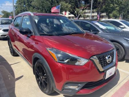 2020 Nissan Kicks SR