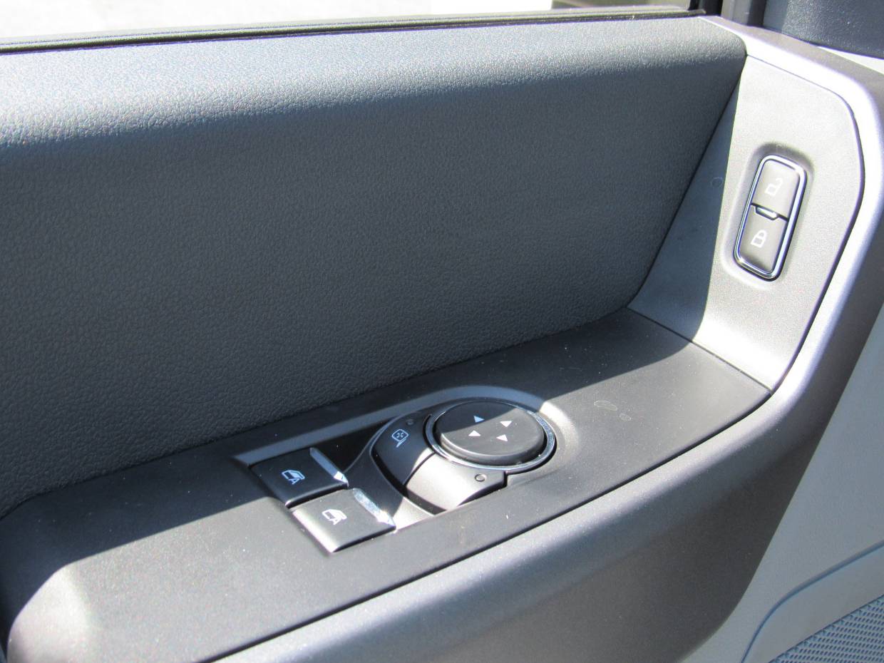 2025 Ford F-350 Super Duty XL - Photo 9