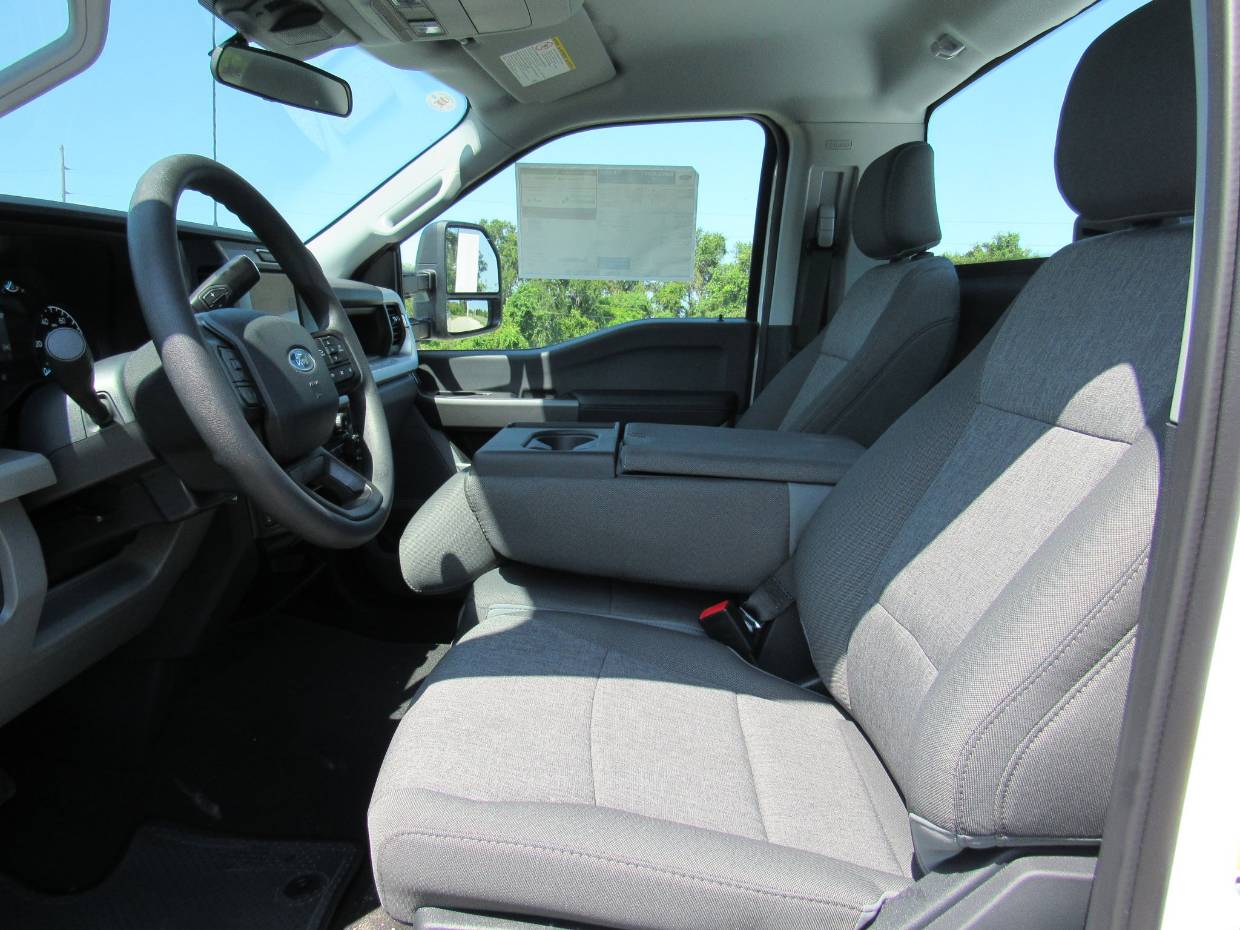 2025 Ford F-350 Super Duty XL - Photo 11