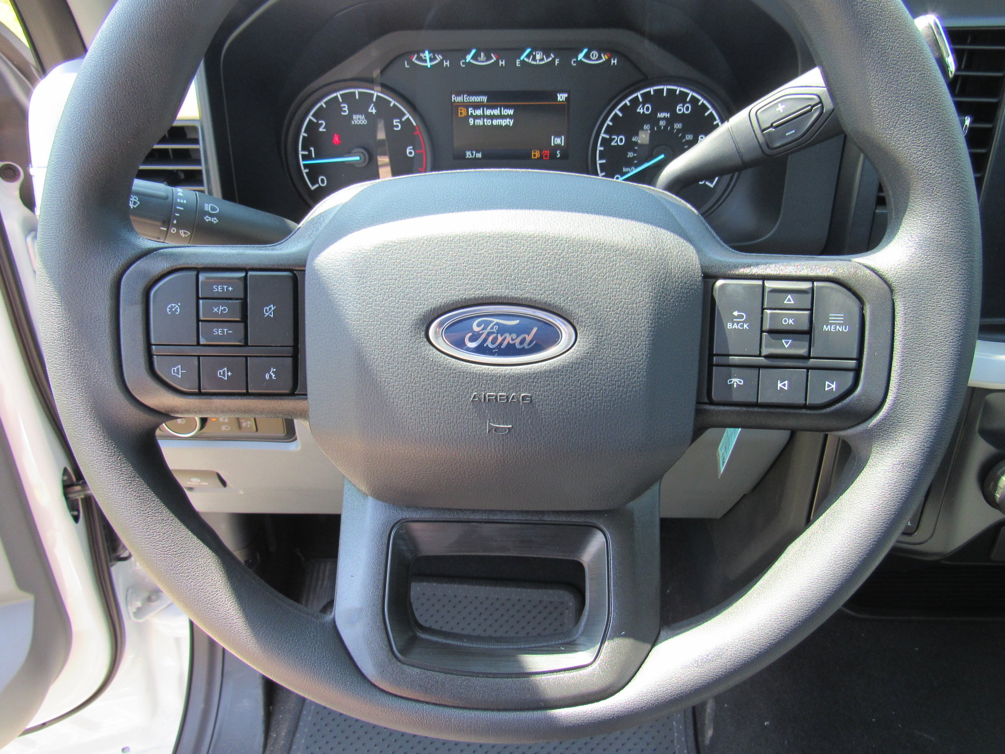 2025 Ford F-350 photo 16