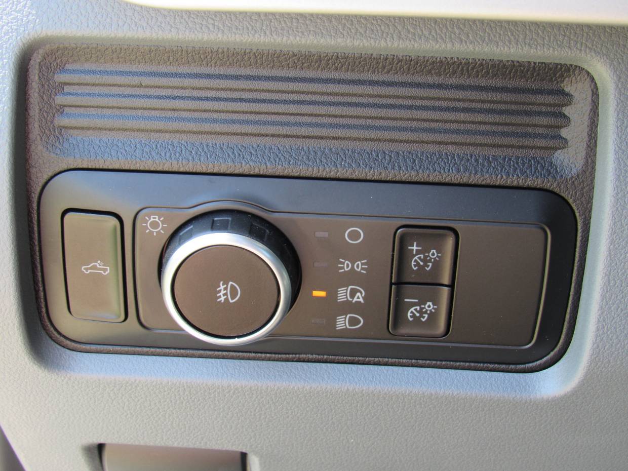 2025 Ford F-350 Super Duty XL - Photo 18