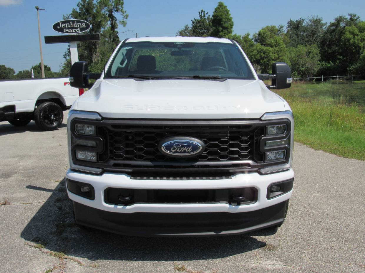 2025 Ford F-350 Super Duty XL - Photo 7