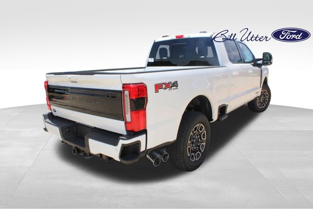 2025 Ford F-250 photo 3