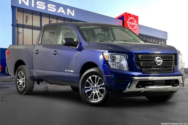 2022 Nissan Titan SV