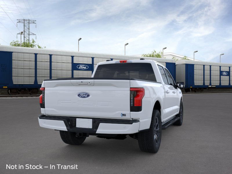 2025 Ford F-150 Lightning photo 4