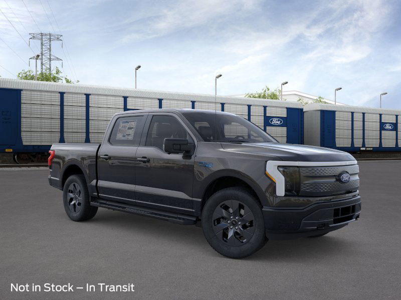 2025 Ford F-150 Lightning photo 5