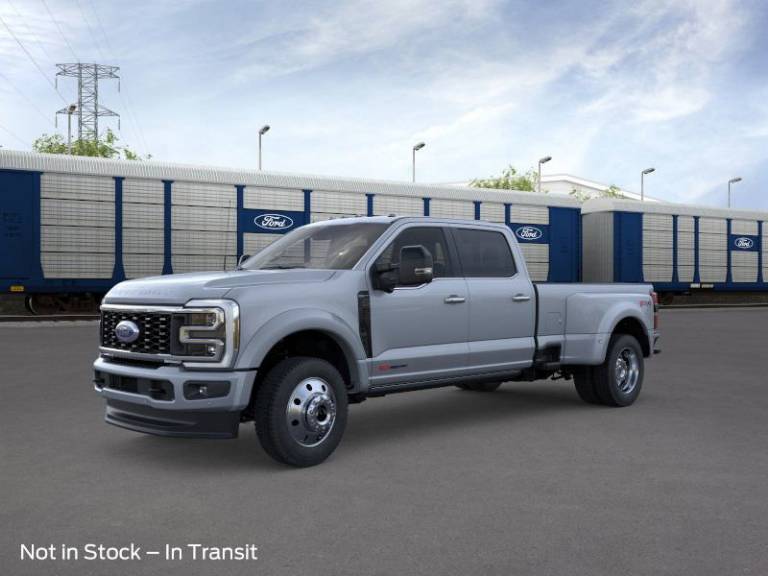 2025 Ford Super Duty F-450 DRW Platinum