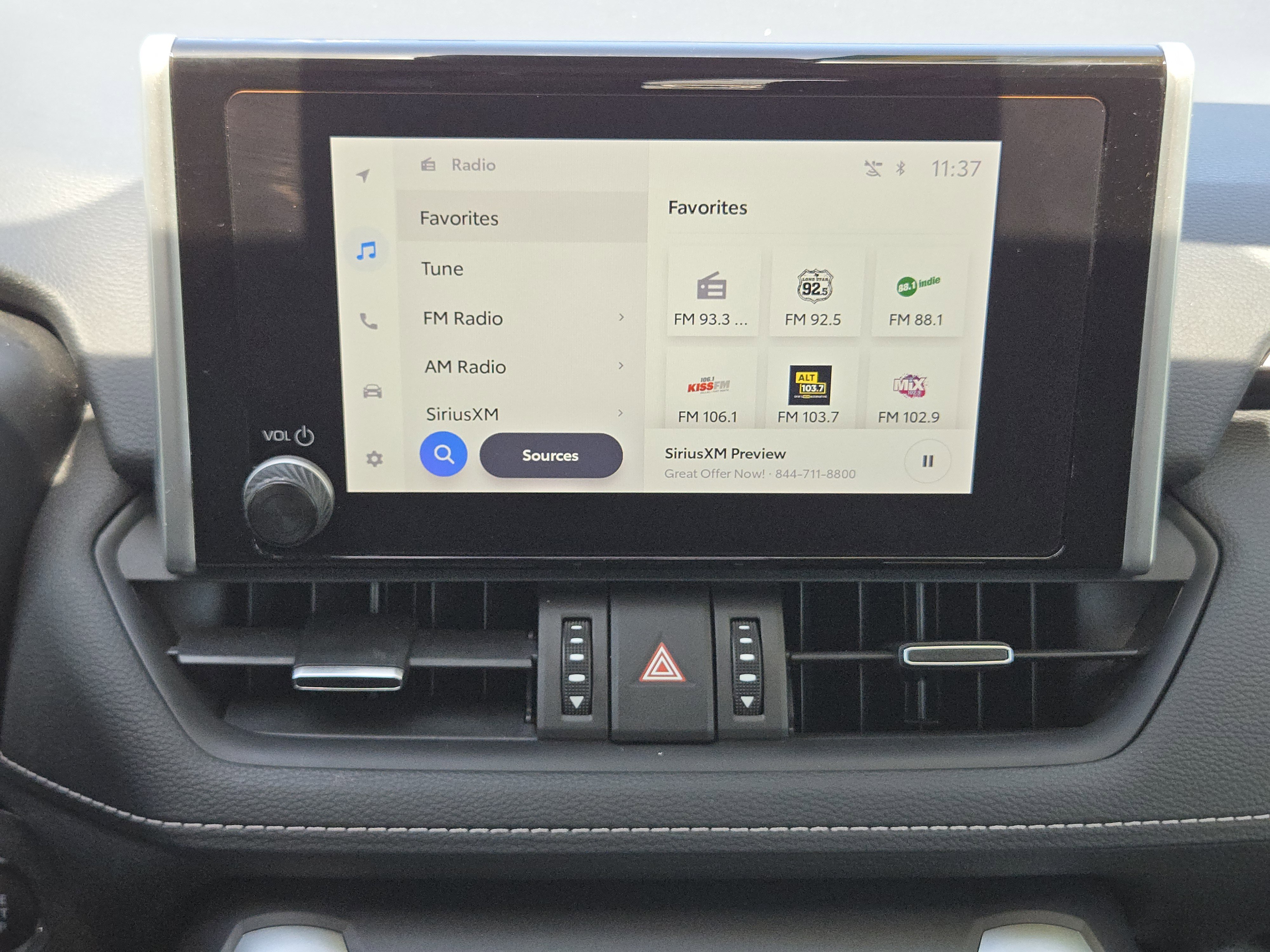 2024 Toyota RAV4 XLE Premium photo 11