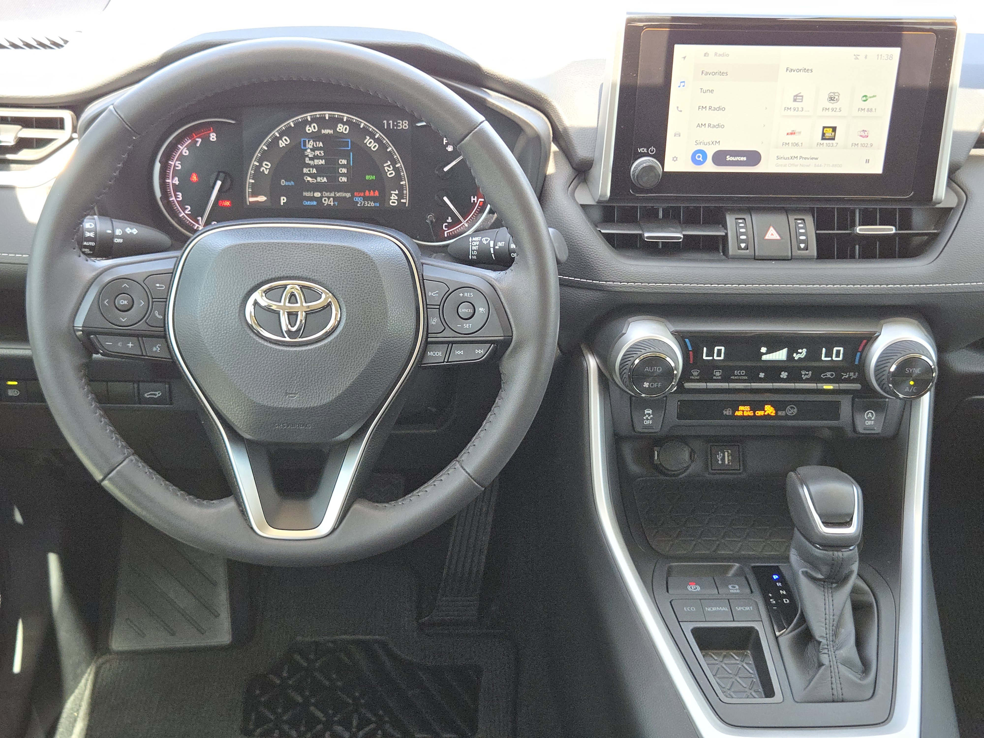 2024 Toyota RAV4 XLE Premium photo 19