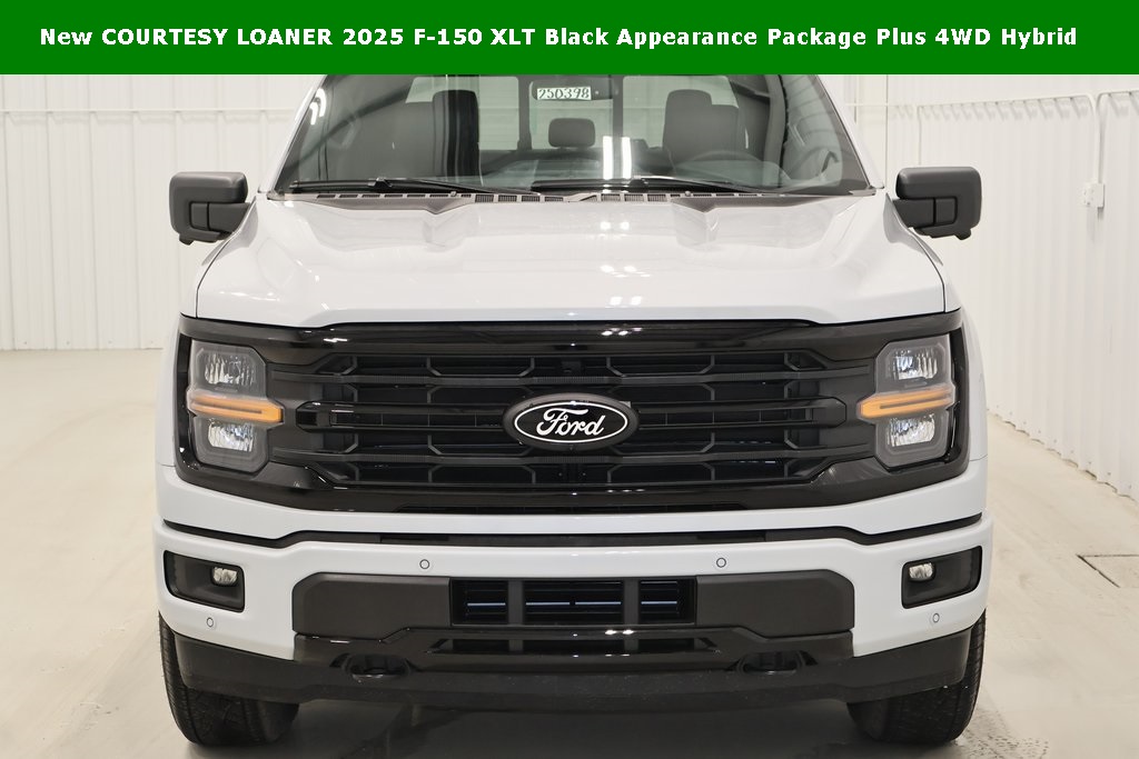 2025 Ford F-150 XLT photo 3