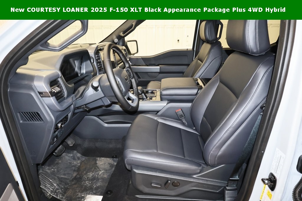 2025 Ford F-150 XLT photo 11