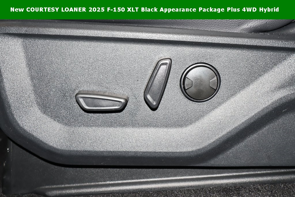 2025 Ford F-150 XLT photo 12