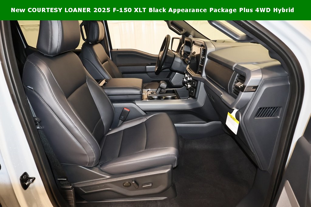 2025 Ford F-150 XLT photo 14