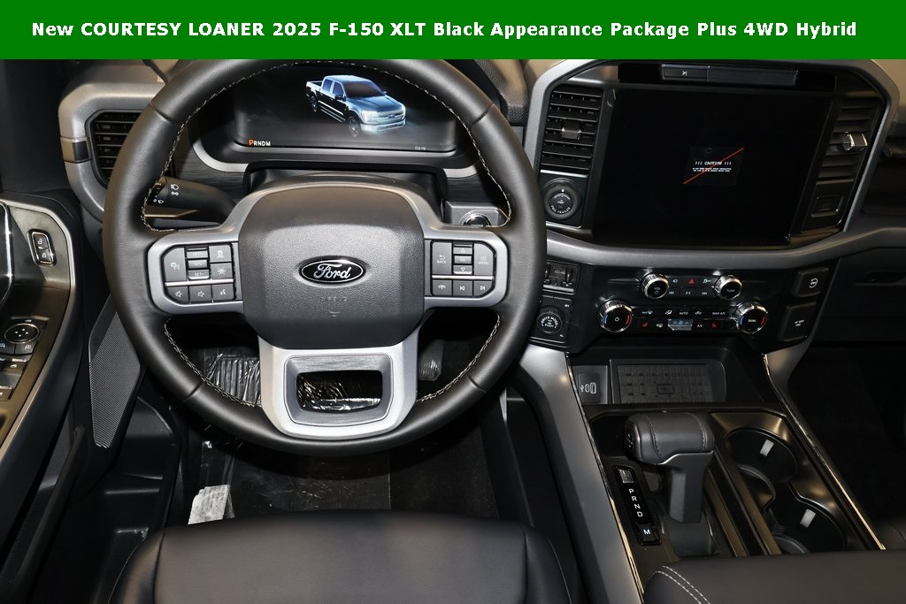 2025 Ford F-150 XLT photo 16