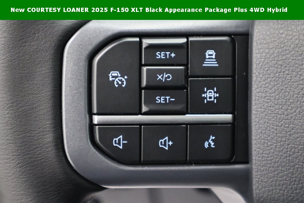 2025 Ford F-150 XLT photo 17
