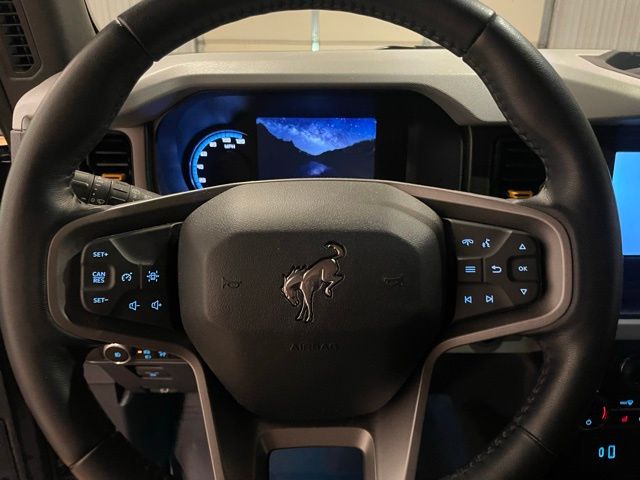 2023 Ford Bronco Badlands photo 10