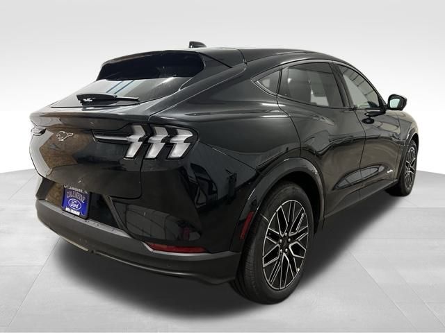 2025 Ford Mustang Mach-E Premium photo 4