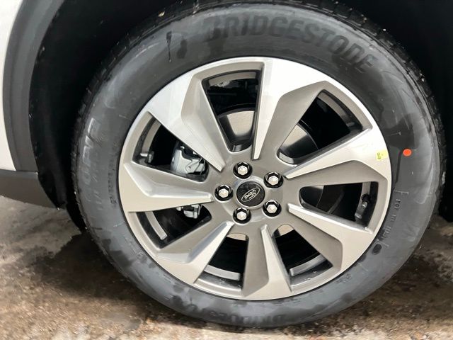 2025 Ford Escape Hybrid Platinum photo 8