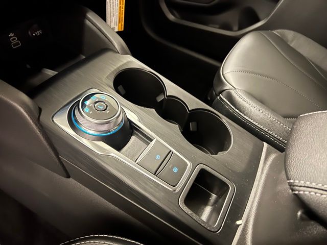 2025 Ford Escape Hybrid Platinum photo 12