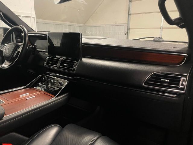 2022 Lincoln Navigator Reserve photo 23