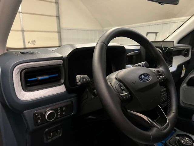 2025 Ford Maverick XLT photo 16