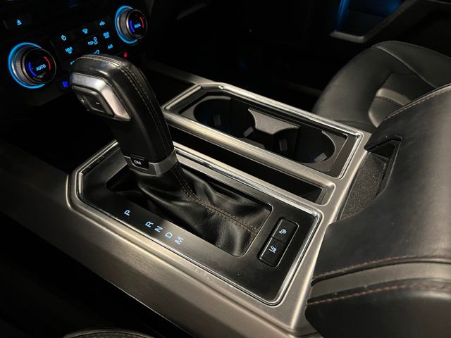 2018 Ford F-150 Platinum photo 15