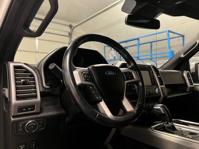 2018 Ford F-150 Platinum photo 20