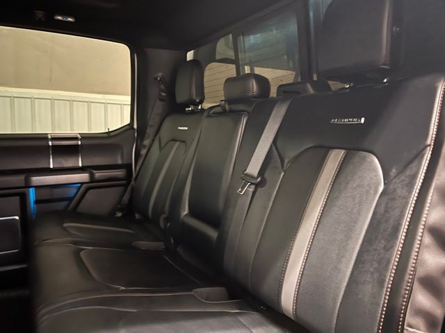 2018 Ford F-150 Platinum photo 24
