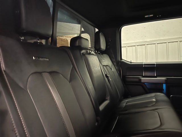 2018 Ford F-150 Platinum photo 25