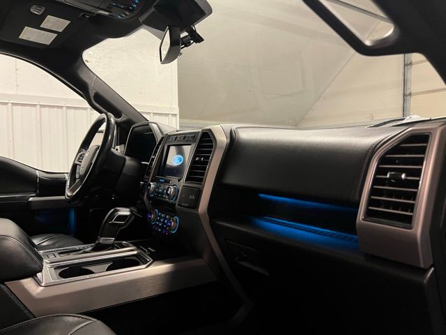 2018 Ford F-150 Platinum photo 27