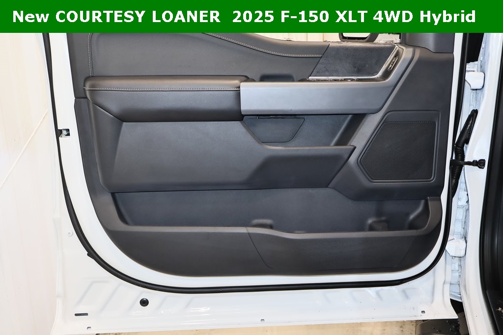 2025 Ford F-150 XLT photo 7