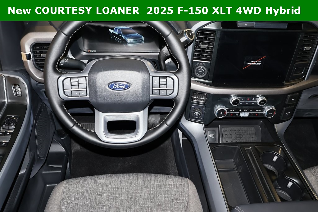 2025 Ford F-150 XLT photo 14