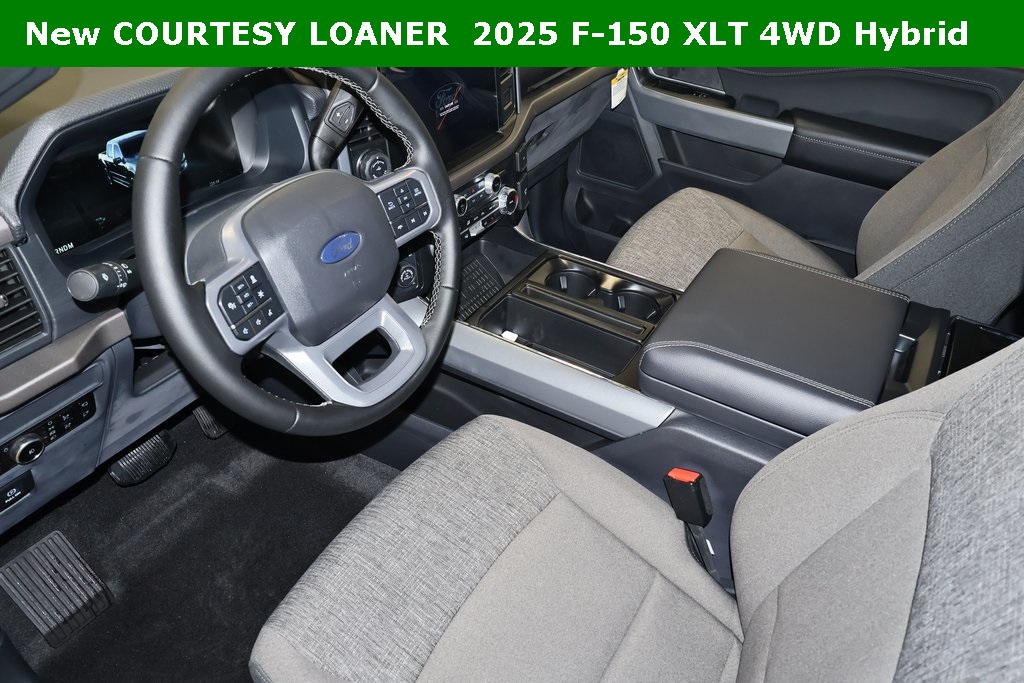 2025 Ford F-150 XLT photo 22
