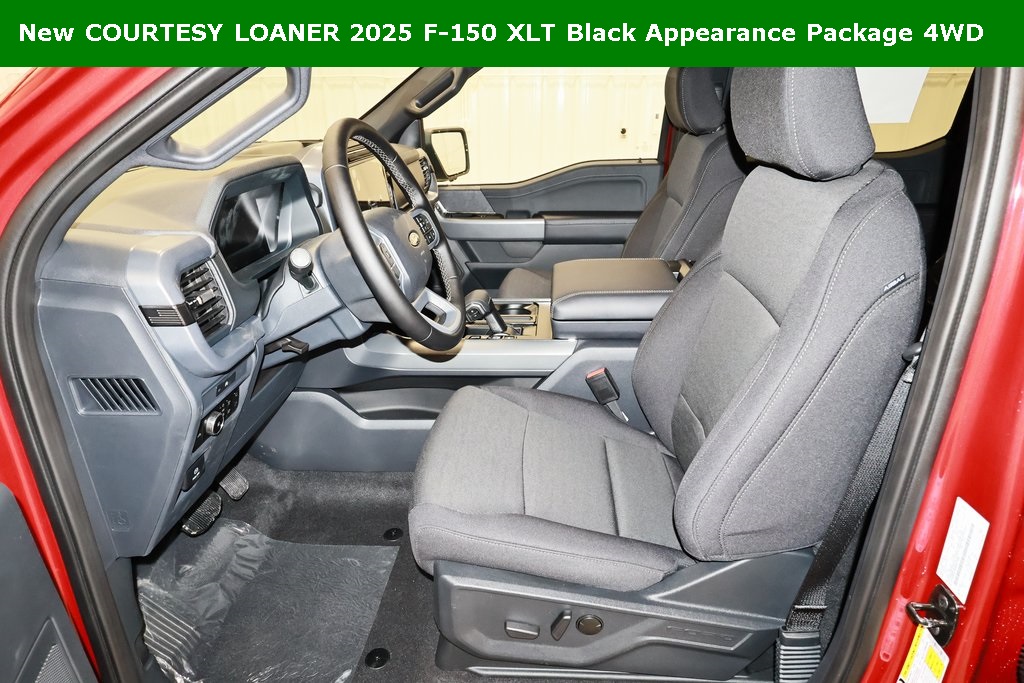 2025 Ford F-150 XLT photo 7