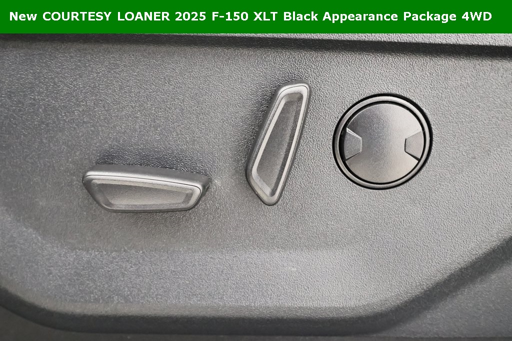 2025 Ford F-150 XLT photo 8
