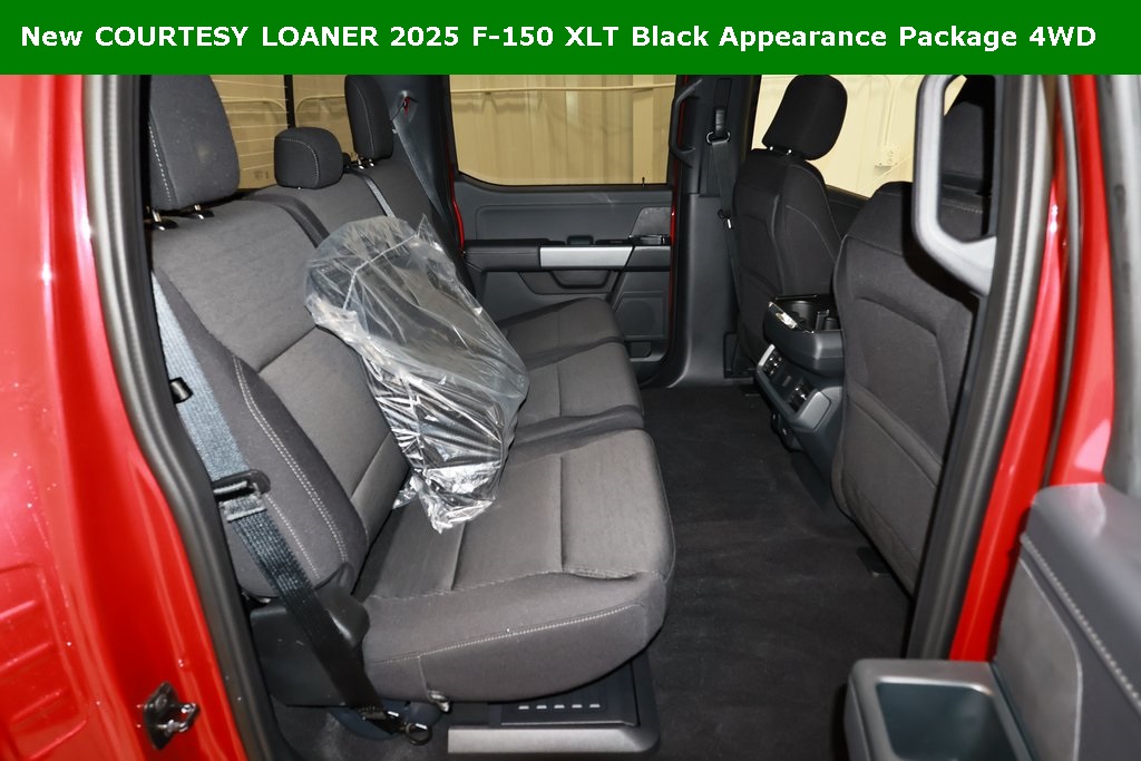 2025 Ford F-150 XLT photo 10
